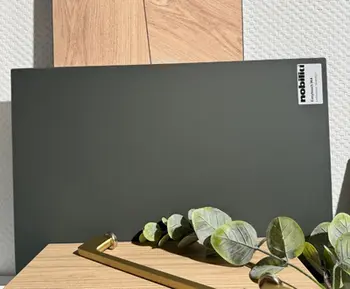 Farbenspiel der Fronten.jpg